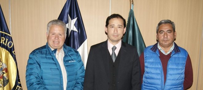 Jefe División Carabineros se reúne con alcalde de Dalcahue.